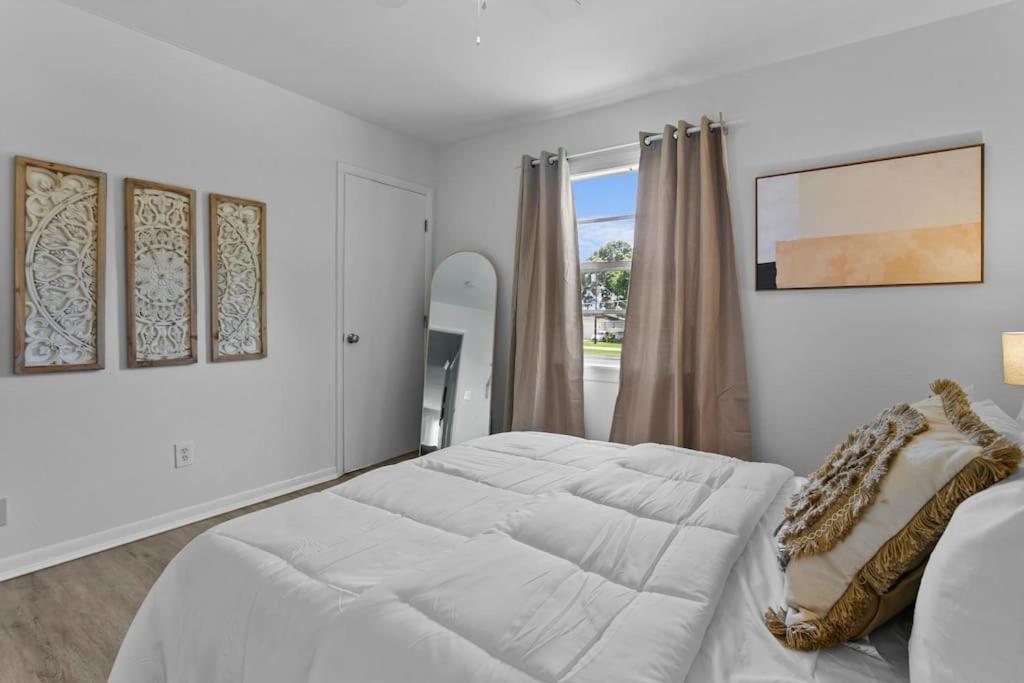 Boho Inspired In The Heart Of Bay!